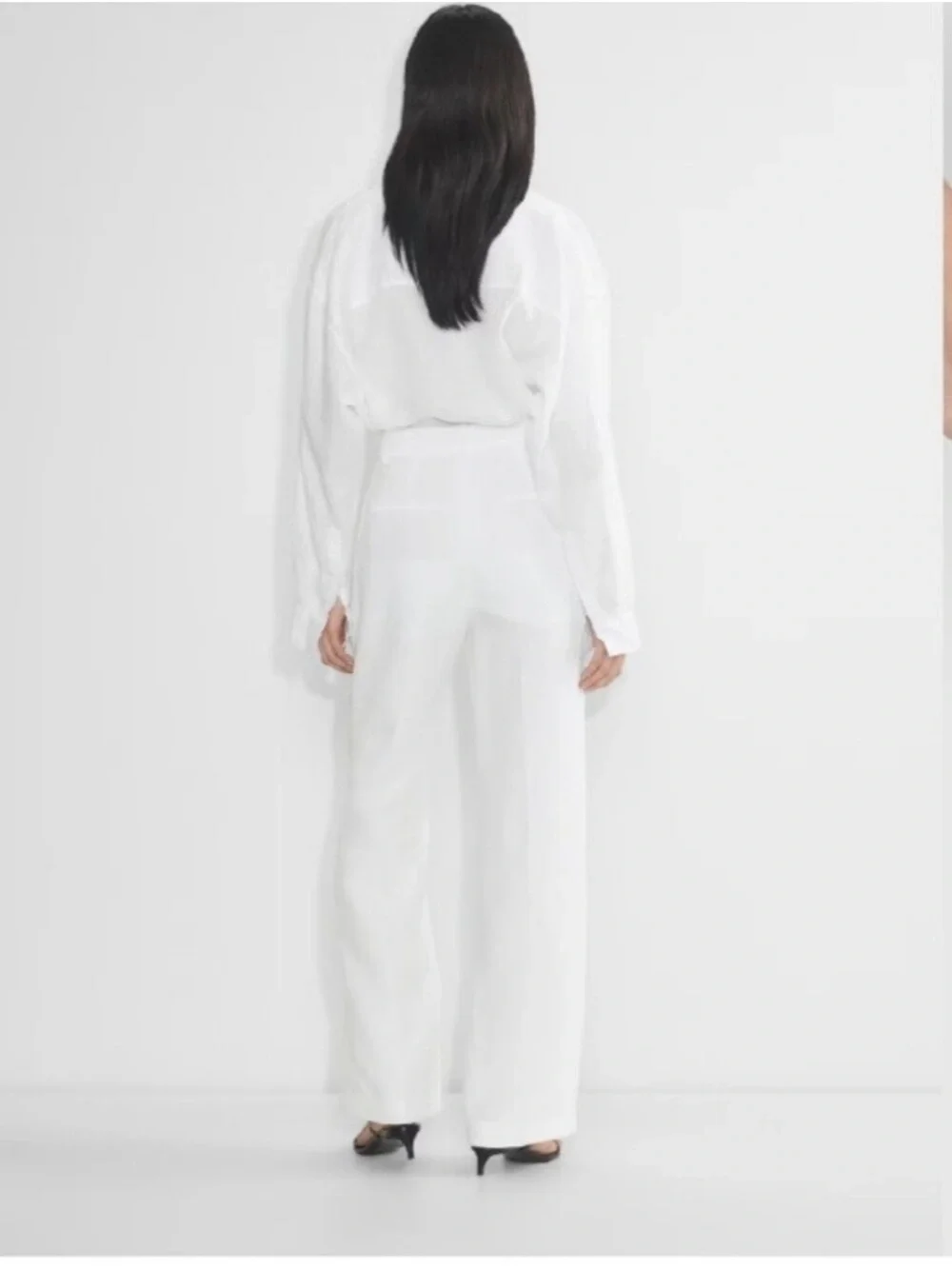 Aritzia The Effortless Pants Cruiselinen Wide Leg in White